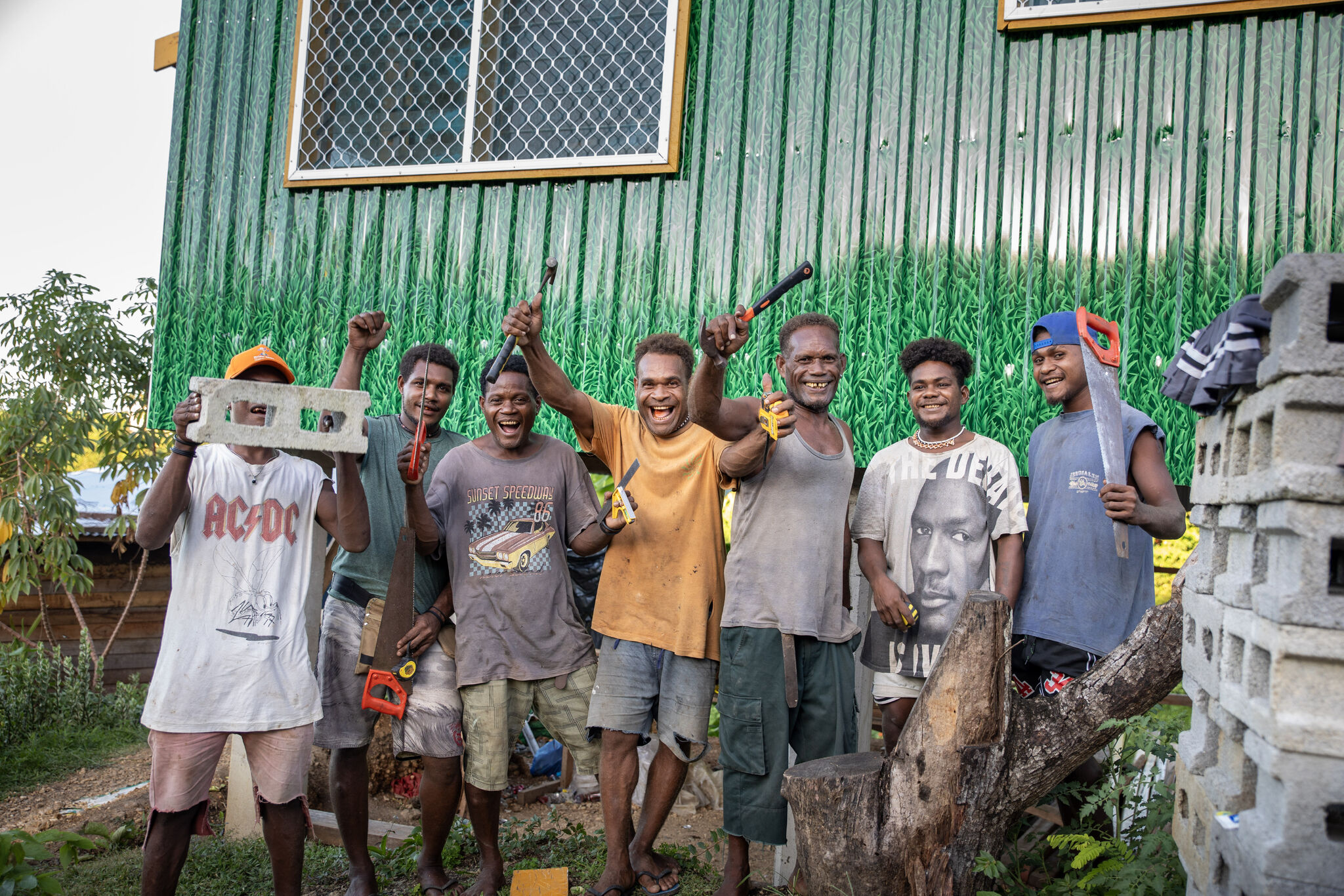 Image of group of PALM scheme workers 
